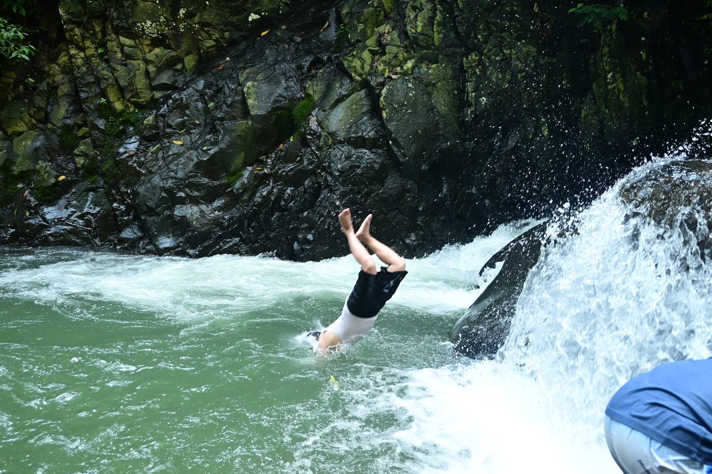 Paket Adventure