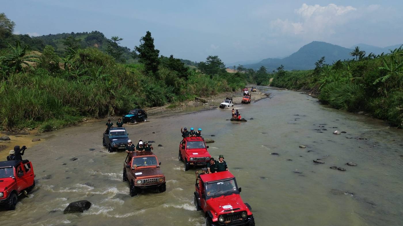 Bee Trekking Sentul Off Road